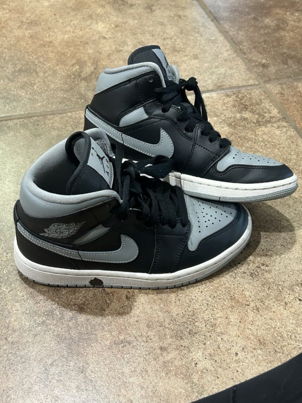 Nike Air Jordan 1 Mid Black/Particle Grey Shadow BQ6472-007 Women's Size 5